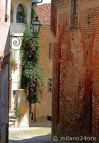 Gasse in der Altstadt von Saluzzo