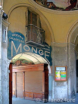 Saluzzo am Sonntag Mittag