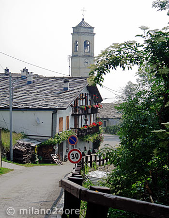 Oncino, Ausgangspunkt zum Rifugio Alpetto