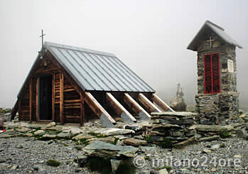 Kappelle am Rifuguio Sella