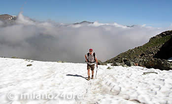 Wanderung über Moräne und Schneefelder