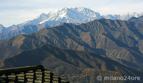 Blick vom Monte Mottarone zum Monte Rosa Massiv